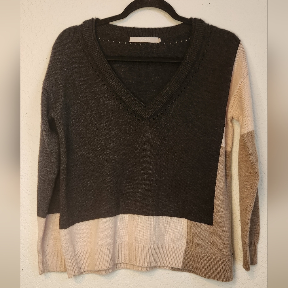 One Grey Day Brown/Tan/Cream Colorblock Wool & Cashmere Blend V-Neck Sweater, XS